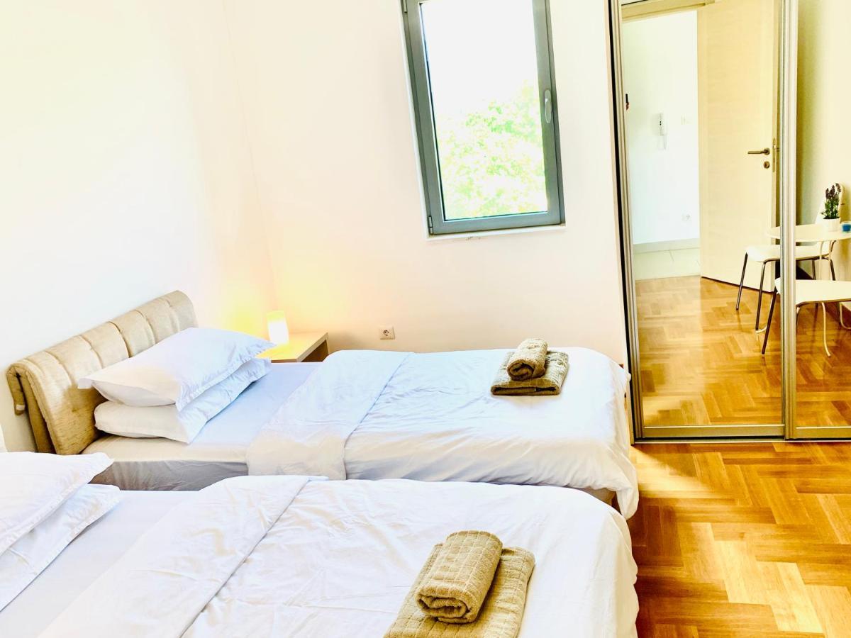 Lavender Bay Apartment C32 Donji Morinj Zewnętrze zdjęcie